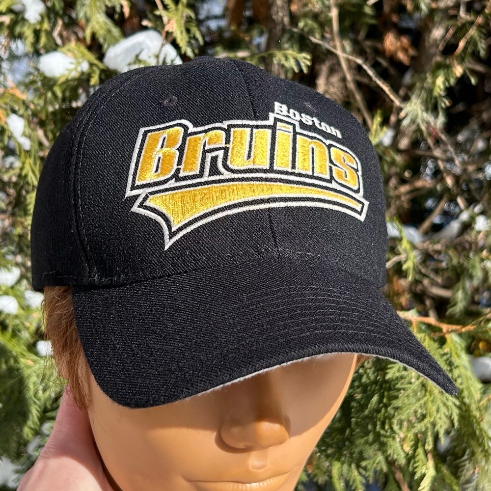 Vintage 90s Boston Bruins Starter fitted flex fit hat baseball cap NHL Starfit